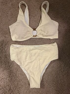 Cream Textured Two-Piece Bikini Set with Ring Detail